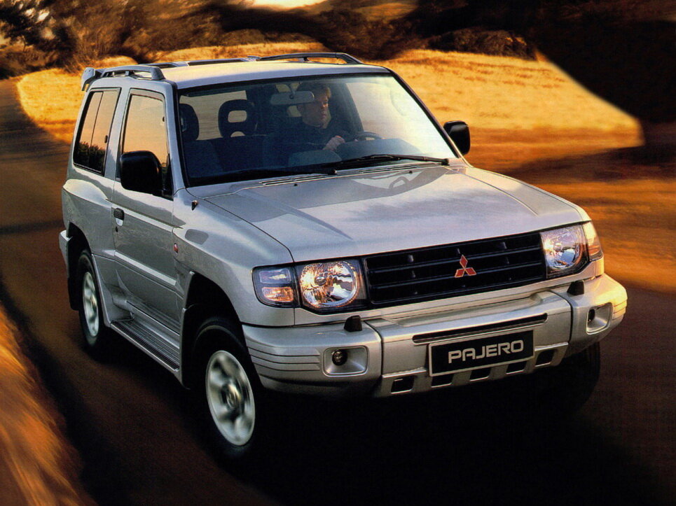 Mitsubishi Pajero (V23C,  V23W, V24C,  V24W, V25W) 2 поколение, рестайлинг, джип/suv 3 дв. (05.1997 - 10.1999)